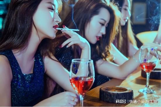 美女灌醉游戏_美女灌醉游戏视频_灌醉美女游戏