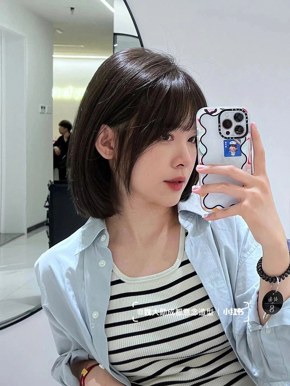 短发女生发型沙宣图片_沙宣短发小卷发型图片_女生短发沙宣发型