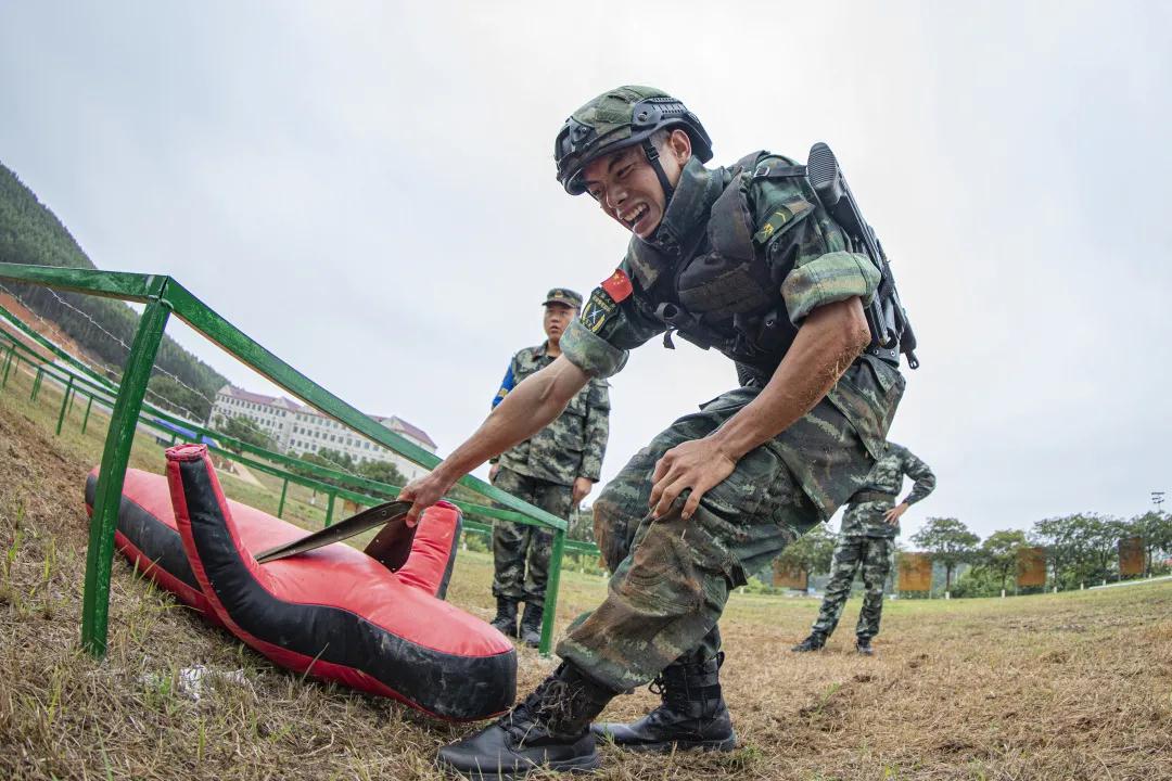 七龙珠比武游戏_街机比武游戏_比武游戏