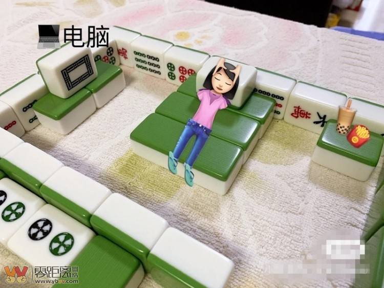 四川美女脱衣麻将，暗拍现场！