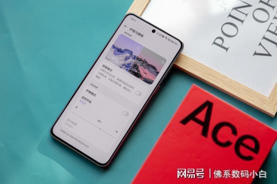 智能手机开箱玩游戏怎么开-开箱新手机，畅享全新游戏乐趣，画面清晰操作流畅让人沉浸其中