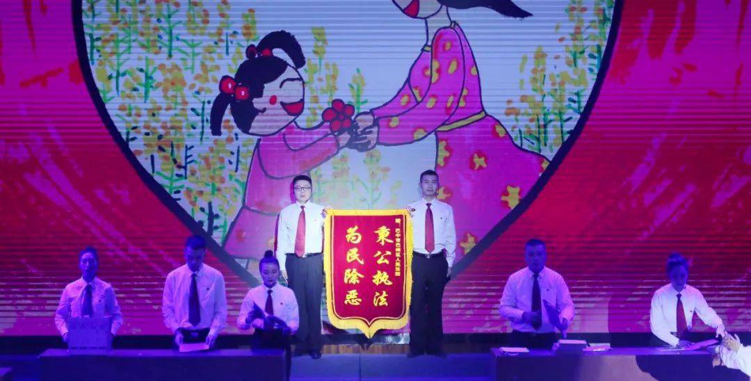 谁1g举f7报s2我yf_新民晚报数字报城市拾遗者_举报者
